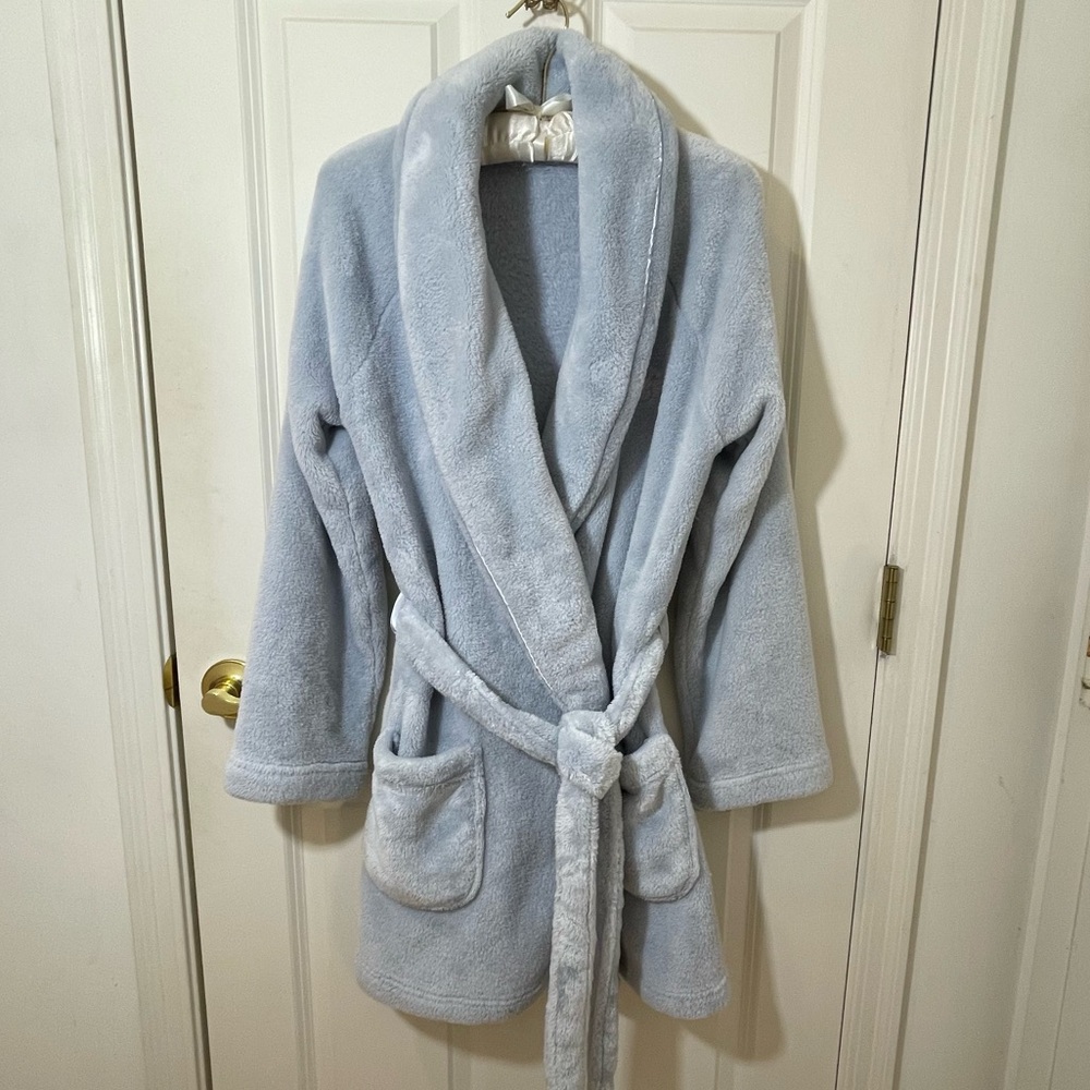 Victoria's Secret Soft Fleece Plush Robe